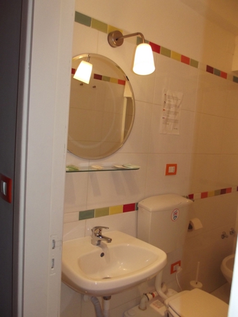 Imagen de la habitación del Hotel Elios Rooms. Foto 4