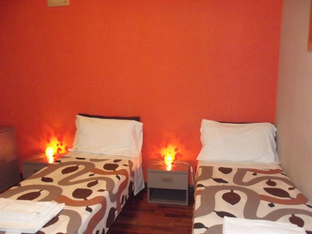 Imagen de la habitación del Hotel Elios Rooms. Foto 6