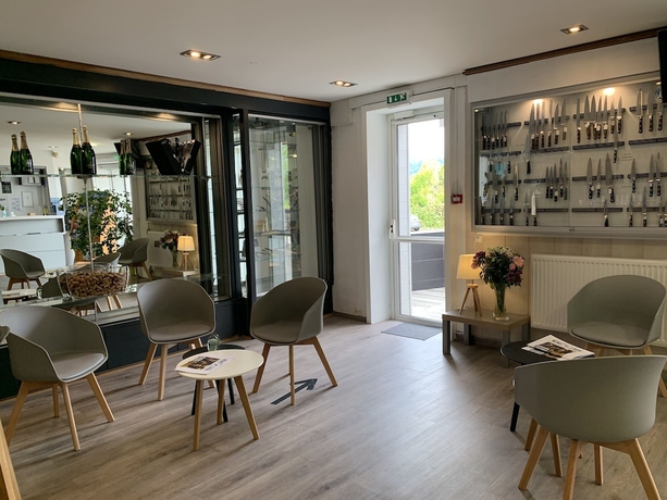 Imagen de los interiores del Hotel Eliotel. Foto 19