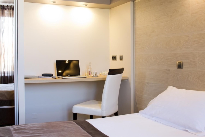 Imagen de la habitación del Hotel Eliotel. Foto 13