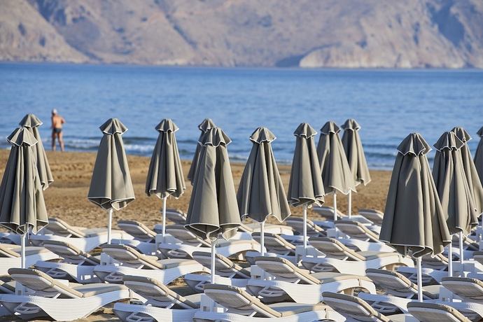 Imagen de los exteriores del Hotel Eliros Mare Beachfront Poem. Foto 15