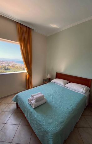 Imagen de la habitación del Hotel Eliros Studios. Foto 16