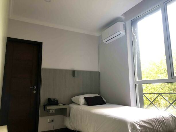 Imagen general del Hotel Elisa Cole. Foto 6