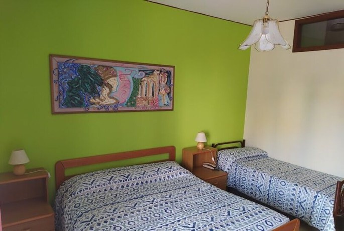 Imagen de la habitación del Hotel Eliseo, Chianchitta. Foto 6