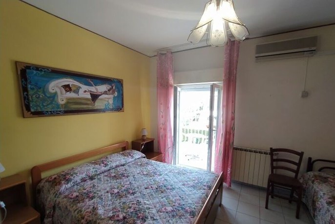 Imagen de la habitación del Hotel Eliseo, Chianchitta. Foto 7