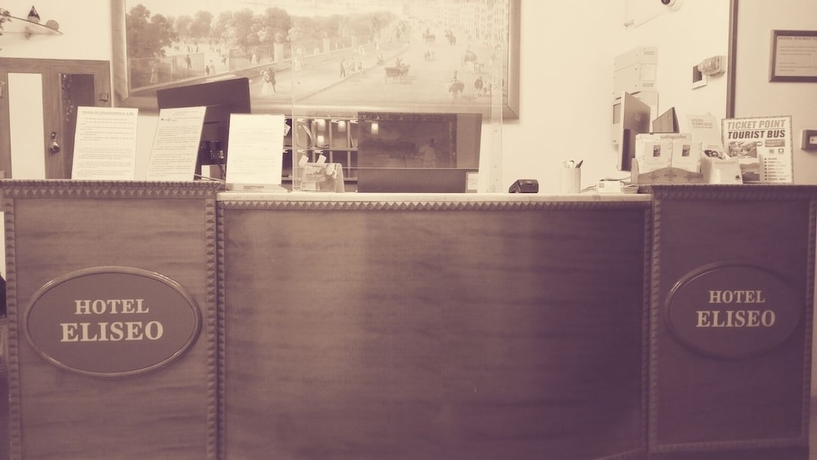 Imagen de los interiores del Hotel Eliseo Napoli. Foto 19