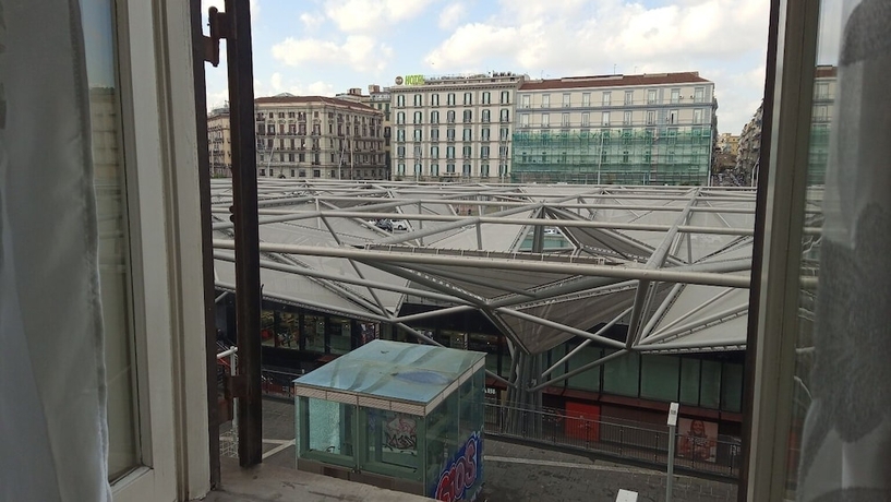 Imagen de la habitación del Hotel Eliseo Napoli. Foto 9