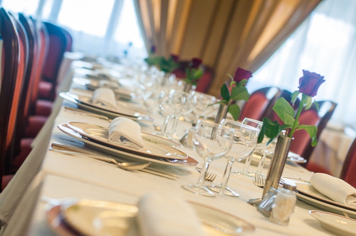 Imagen del bar/restaurante del Hotel Eliseo Park's. Foto 3