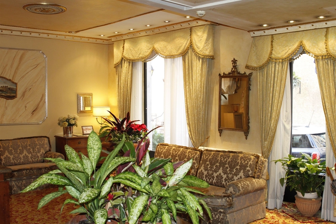 Imagen de los interiores del Hotel Eliseo, Roma. Foto 6