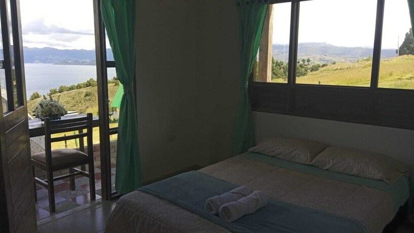 Imagen de la habitación del Hotel Eliseo-Playa Blanca lago de Tota. Foto 16