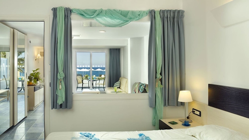 Imagen de la habitación del Hotel Elissa Adults-only Lifestyle Beach Resort. Foto 9