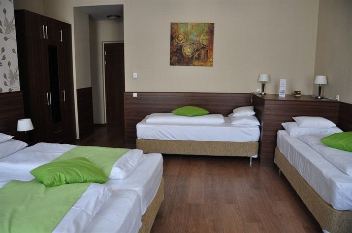 Imagen de la habitación del Hotel Elit. Foto 9