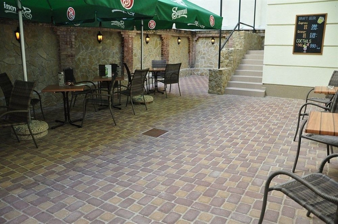 Imagen del bar/restaurante del Hotel Elit. Foto 2