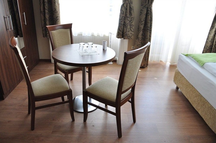 Imagen de la habitación del Hotel Elit. Foto 11