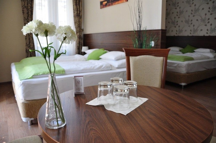 Imagen de la habitación del Hotel Elit. Foto 12