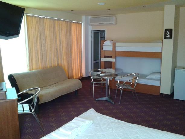 Imagen de la habitación del Hotel Elit. Foto 13