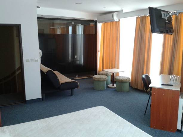 Imagen de la habitación del Hotel Elit. Foto 18