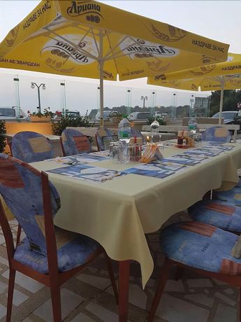 Imagen del bar/restaurante del Hotel Elit. Foto 4