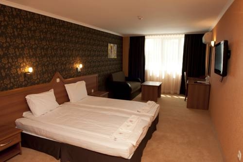 Imagen general del Hotel Elit, Pernik Ciudad. Foto 6
