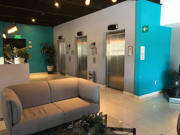 Imagen de los interiores del Hotel Elite 47 and Suites. Foto 17