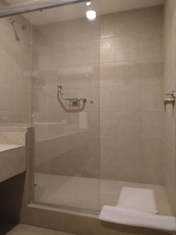 Imagen de la habitación del Hotel Elite 47 and Suites. Foto 15