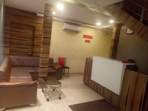 Imagen de los interiores del Hotel Elite 59. Foto 27