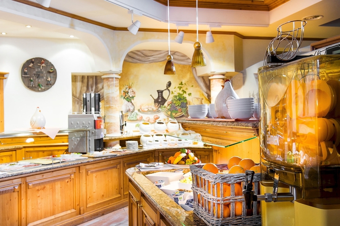 Imagen del bar/restaurante del Hotel Elite - Adults Only. Foto 5
