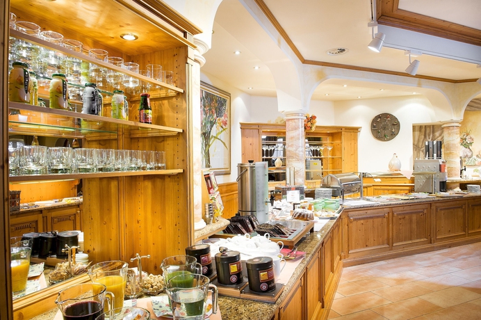 Imagen del bar/restaurante del Hotel Elite - Adults Only. Foto 7