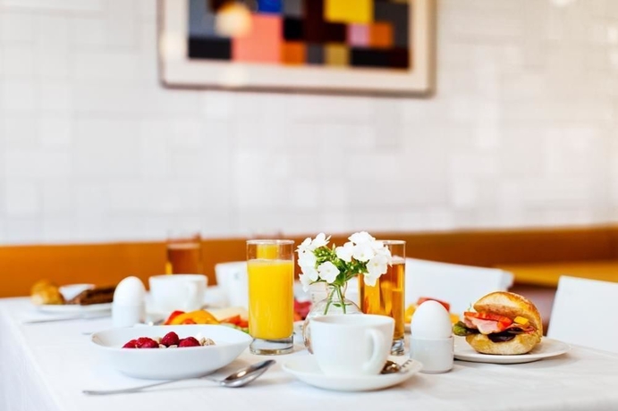 Imagen del bar/restaurante del Hotel Elite Arcadia. Foto 2