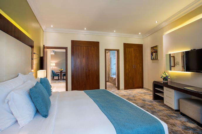 Imagen de la habitación del Hotel Elite Byblos. Foto 17