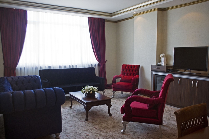 Imagen de los interiores del Hotel Elite Dragos. Foto 7