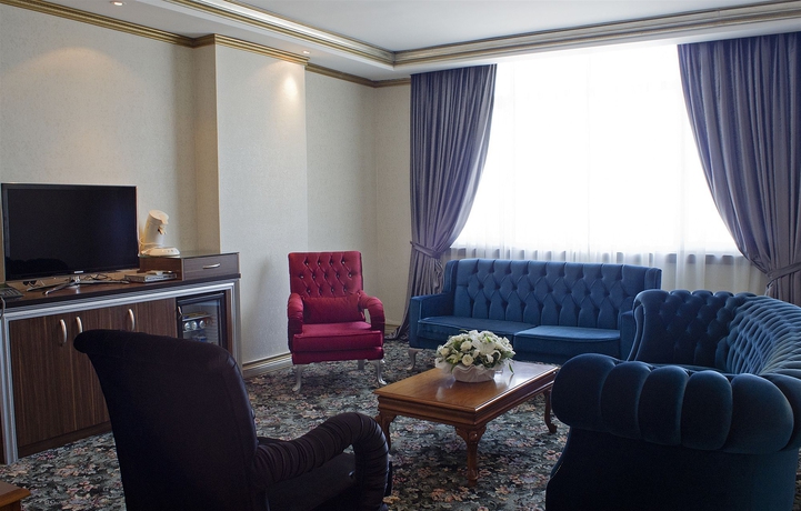 Imagen de los interiores del Hotel Elite Dragos. Foto 8