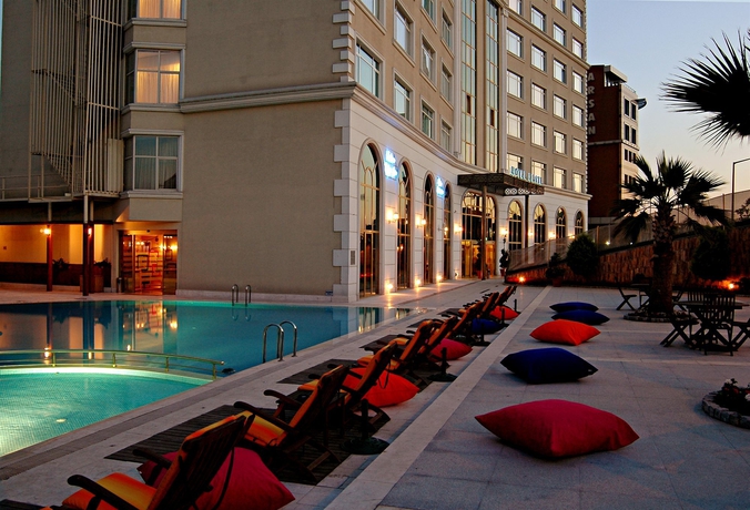 Imagen de los exteriores del Hotel Elite Dragos. Foto 6