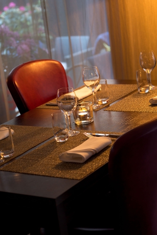 Imagen del bar/restaurante del Hotel Elite Esplanade. Foto 2