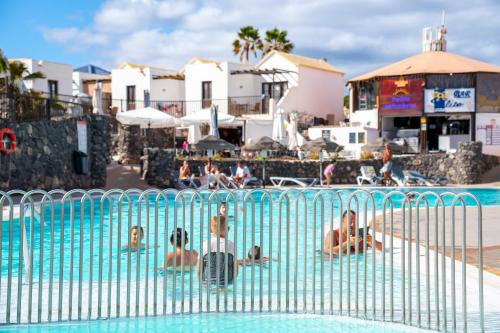 Imagen de la piscina del Hotel Elite Fuerteventura by Ecr. Foto 19
