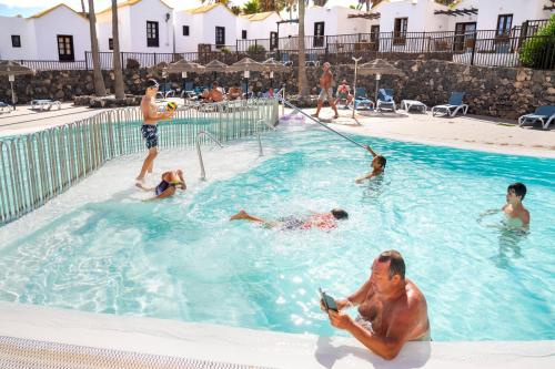 Imagen de la piscina del Hotel Elite Fuerteventura by Ecr. Foto 20