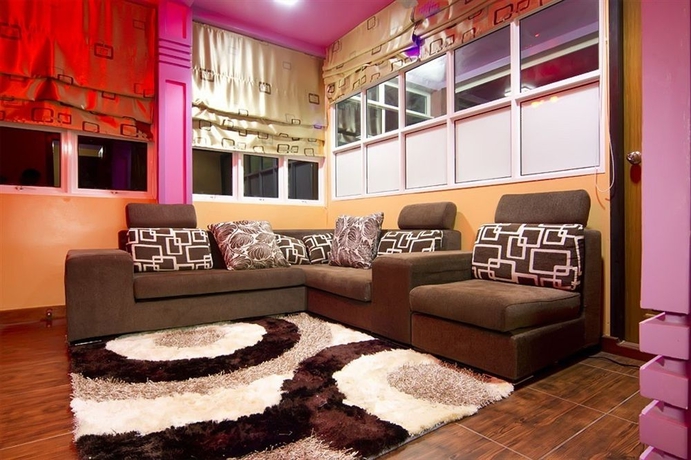 Imagen de los interiores del Hotel Elite Inn. Foto 13