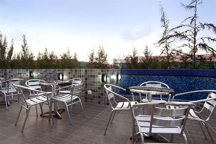 Imagen del bar/restaurante del Hotel Elite Inn. Foto 4