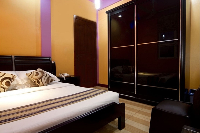 Imagen de la habitación del Hotel Elite Inn. Foto 9