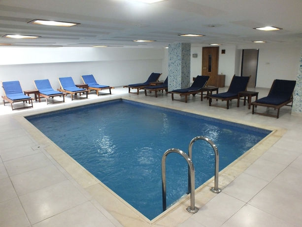 Imagen de la piscina del Hotel Elite Kucukyali. Foto 16