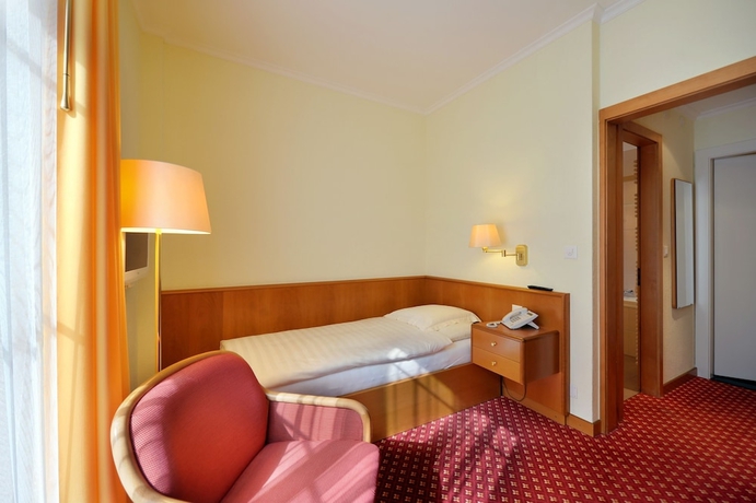 Imagen de la habitación del Hotel Elite, LAUSANA. Foto 4