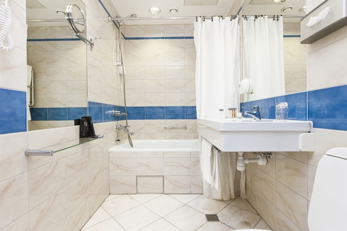 Imagen de la habitación del Hotel Elite Marina Plaza. Foto 7