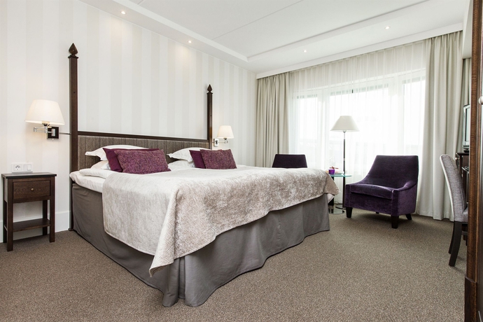 Imagen de la habitación del Hotel Elite Marina Plaza. Foto 13