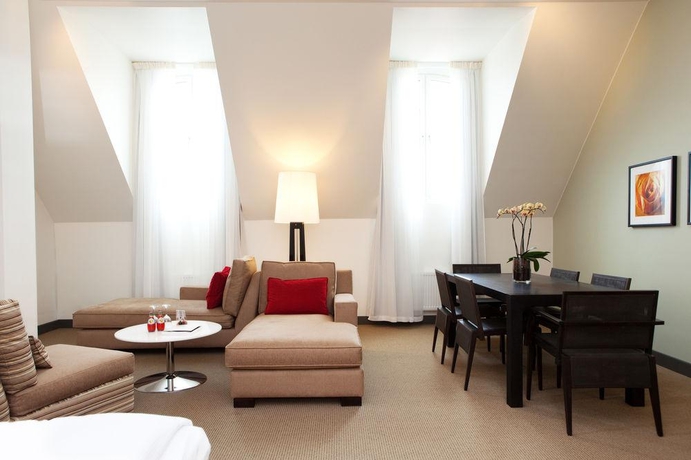 Imagen general del Hotel Elite Marina Tower. Foto 12