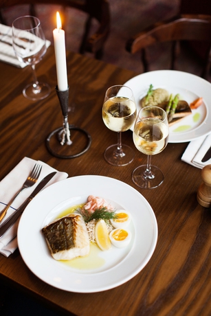 Imagen del bar/restaurante del Hotel Elite Palace. Foto 4