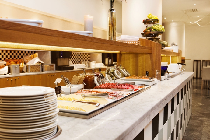 Imagen del bar/restaurante del Hotel Elite Palace. Foto 5