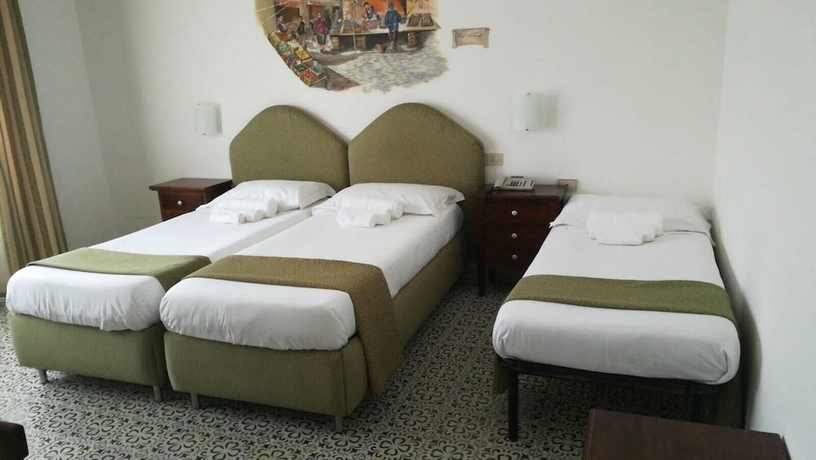 Imagen de la habitación del Hotel Elite, Palermo. Foto 15