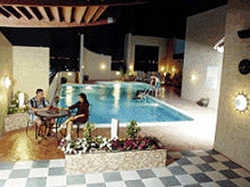 Imagen de la piscina del Hotel Elite Pavilion. Foto 8