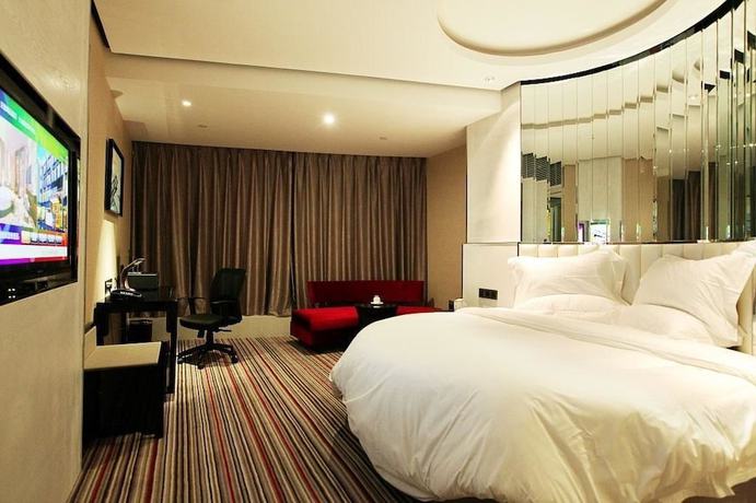 Imagen de la habitación del Hotel Elite Polink Global. Foto 16