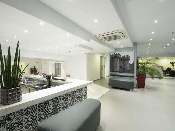 Imagen general del Hotel Elite, Rodas Town. Foto 2